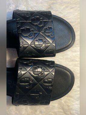 Karl Lagerfeld Paris Slides | Sz 9 | Like New